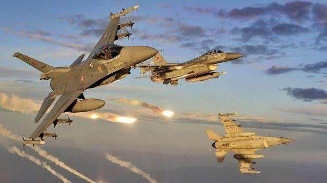 Ukrayna ABŞ konqresmenlərindən F-16 tələb etdi