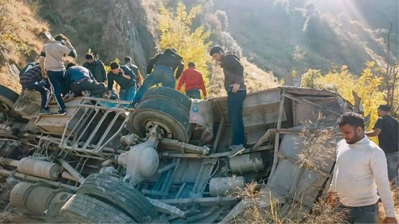 Marşrut avtobusu qəza törətdi: 36 nəfər öldü