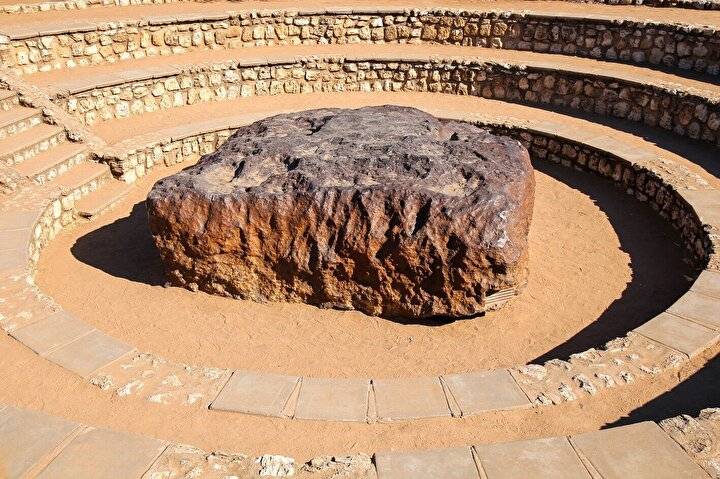 Dünyada məlum olan ən böyük tək parça meteorit: Temperaturu heç vaxt dəyişmir