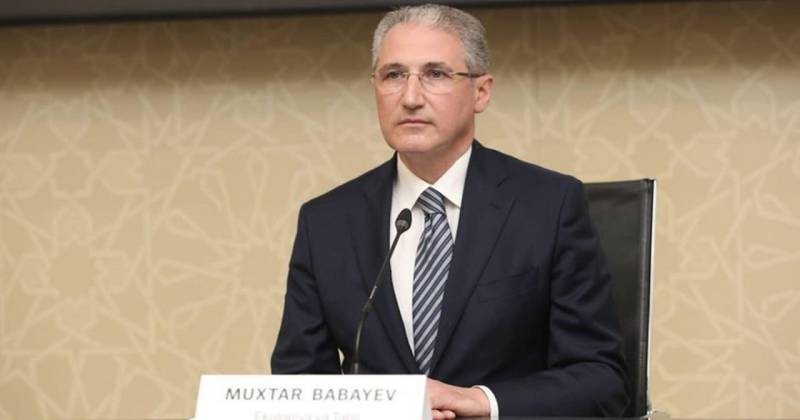 Muxtar Babayev iş adamlarını Qarabağa sərmayə yatırmağa çağırdı 