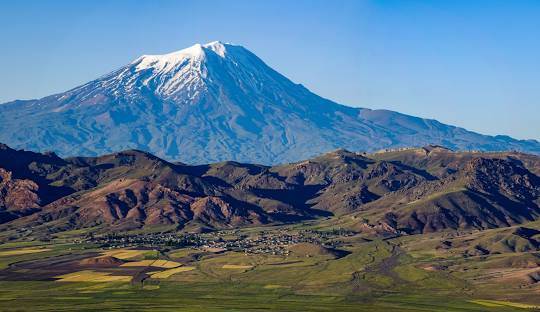 Ağrı dağının zirvəsinə çıxan alpinist həyatını itirdi