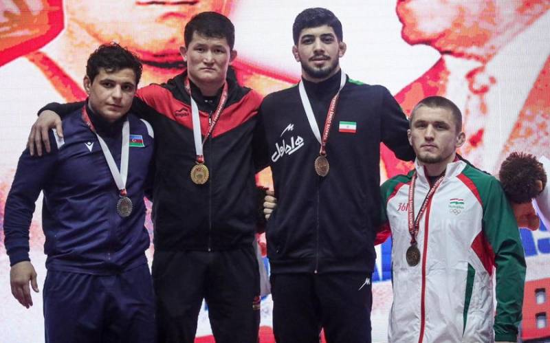 Güləşçimiz beynəlxalq turnirdə gümüş medal qazandı