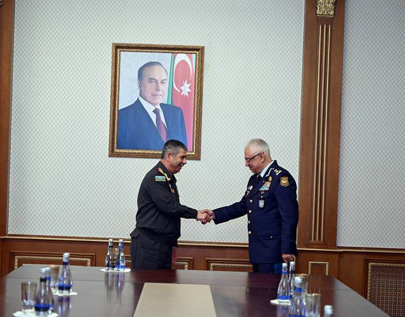 Məşhur general nazir müavini vəzifəsindən azad edildi - FOTO