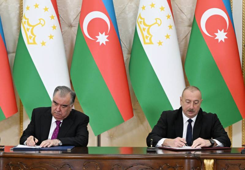 Azərbaycan-Tacikistan sənədləri imzalandı - YENİLƏNDİ (FOTOLAR)
