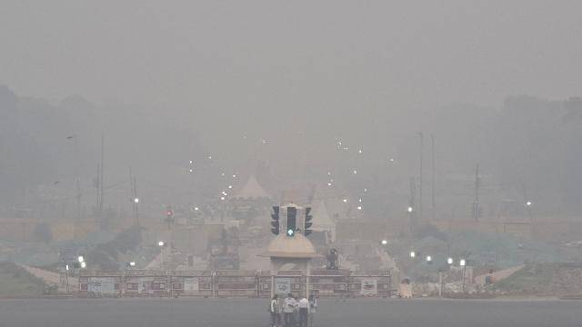 Yeni Dehli dünyanın ən çirkli havası olan şəhər seçildi 