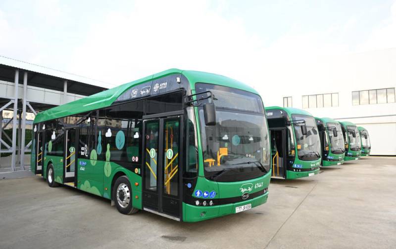 Yeni elektrik avtobuslar Bakı küçələrində - VİDEO