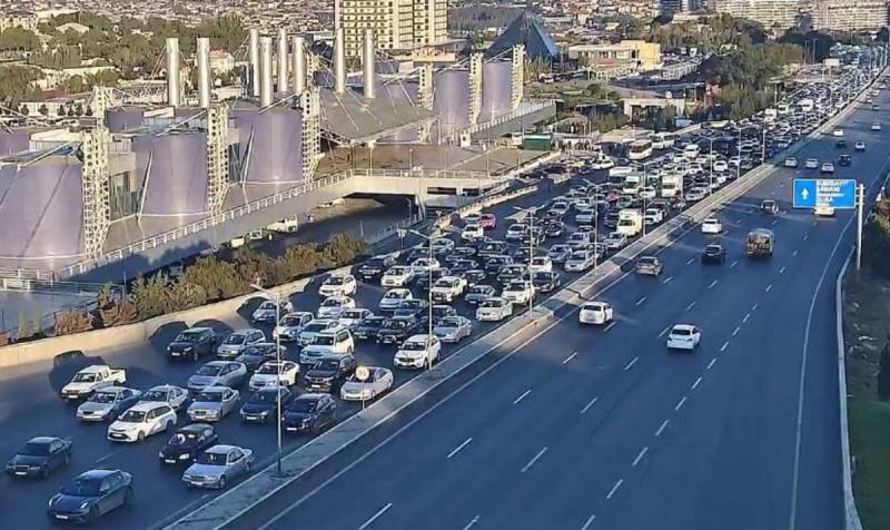 Bakının bu küçələrində sıxlıq var - SİYAHI