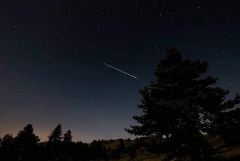 Azərbaycan səmasında meteor müşahidə olunub - FOTO