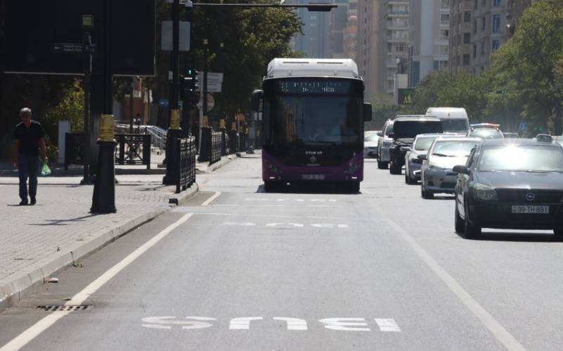 Bakının 29 küçə və prospektində xüsusi hərəkət zolağı təşkil edildi