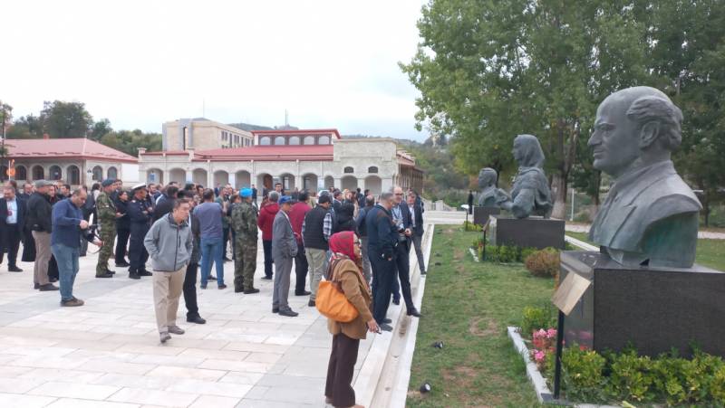 Beynəlxalq konfransın iştirakçıları Şuşada - FOTOLAR