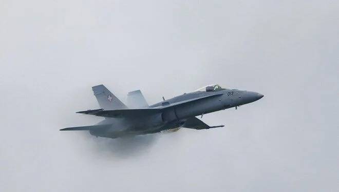 F-18 qəzaya uğradı 