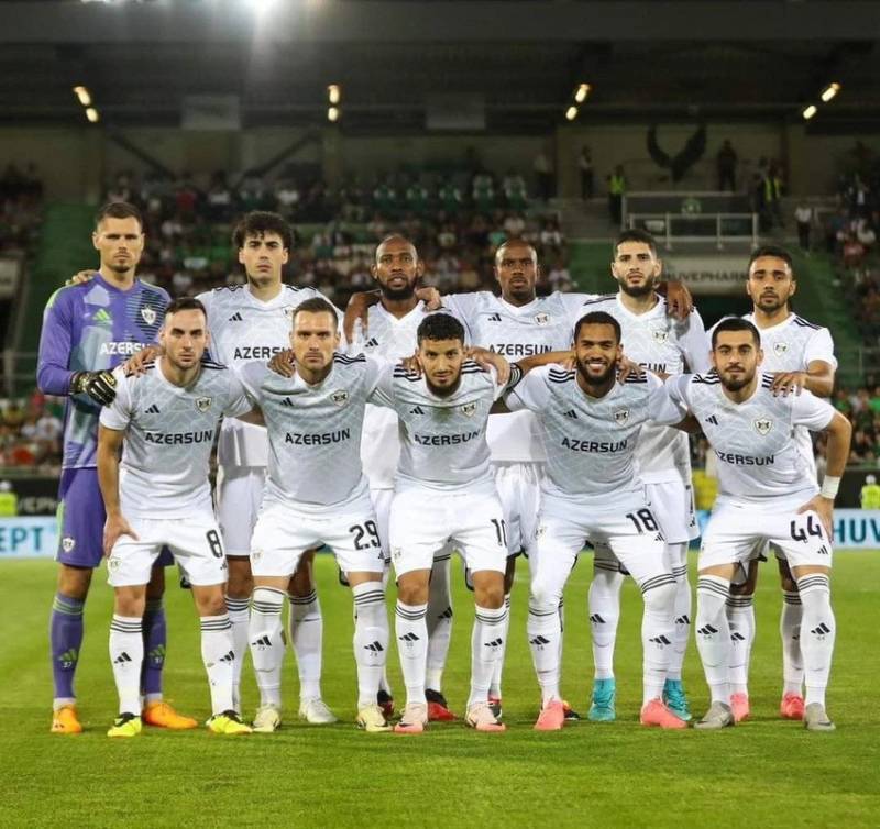 Dünya ulduzu Bakıya gəlir: “Qarabağ” açıqladı - FOTO