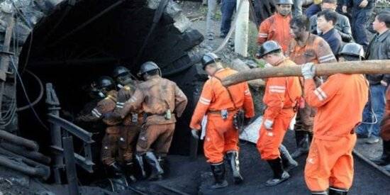 Kömür mədəninə silahlı hücum olundu - 20 nəfər öldü