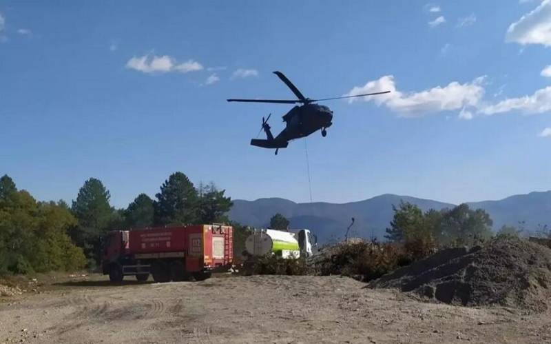 Türkiyədə meşə yanır: Helikopter və təyyarələr cəlb olundu