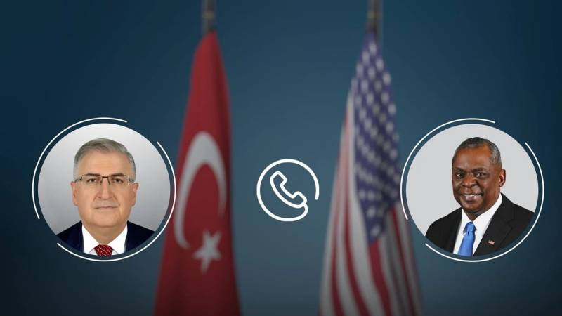 Türkiyə və ABŞ müdafiə nazirləri arasında telefon danışığı baş tutub