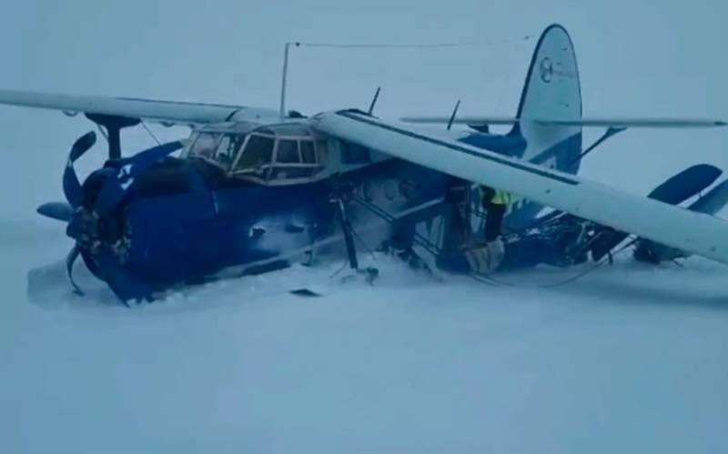 “An-2” sanitar təyyarəsi Qazaxıstanda sərt eniş etdi 