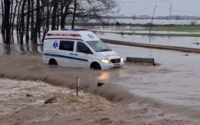 Köhnə Ələt-Astara yolu su altında... - Video