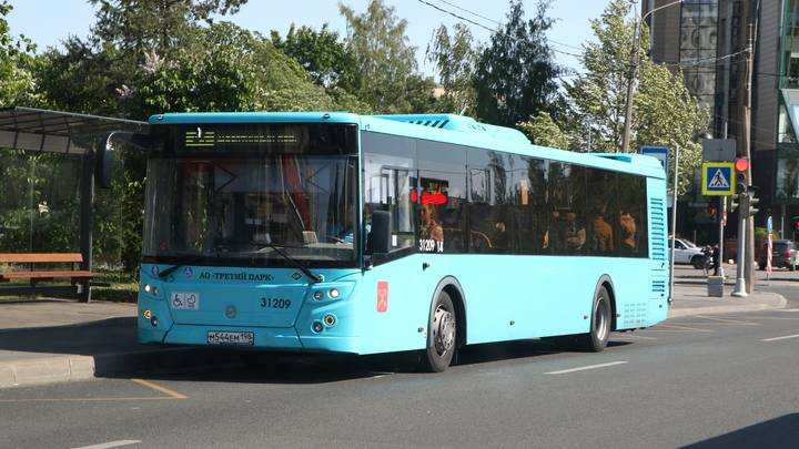 Avtobus böyük qəzaya səbəb oldu - VİDEO