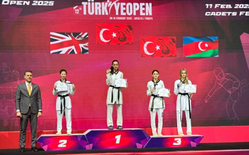 Daha bir taekvondoçumuz Türkiyədə medal qazandı 