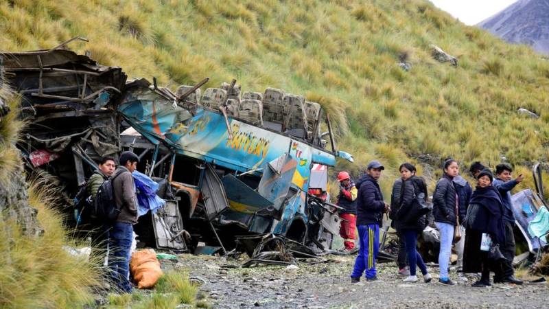 Sərnişin avtobusu 800 metrdən aşdı - 31 ölü, 15 yaralı