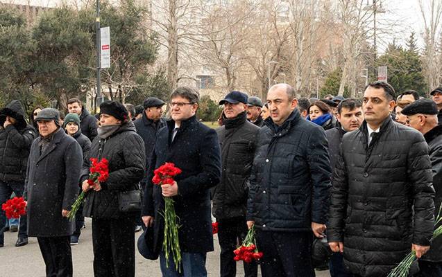 ETSN kollektivi Xocalı soyqırımı qurbanlarını andı - Fotolar