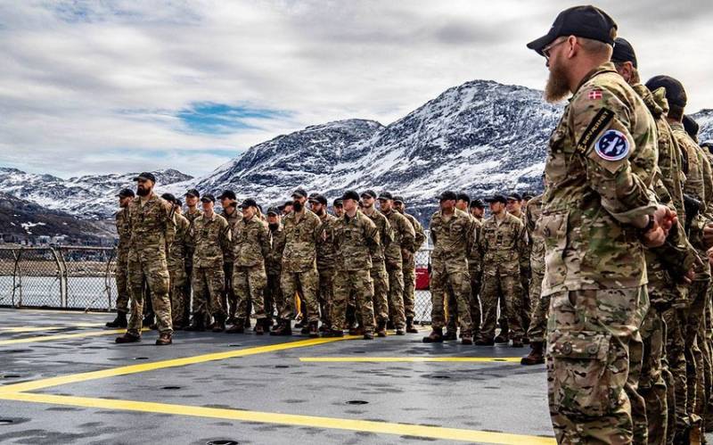 Aİ generalı Qrenlandiyada Avropa qoşunlarının yerləşdirilməsini təklif etdi 