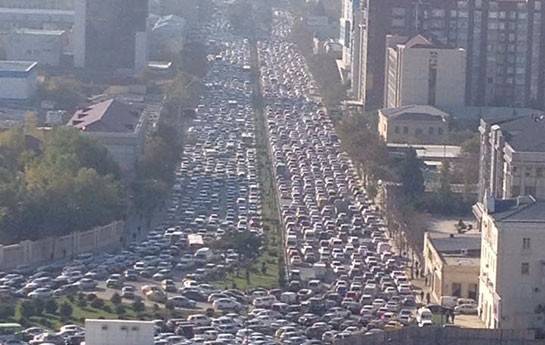 Bakıda tıxacın qarşısının alınmasına dair hazırlanan plan AÇIQLANDI