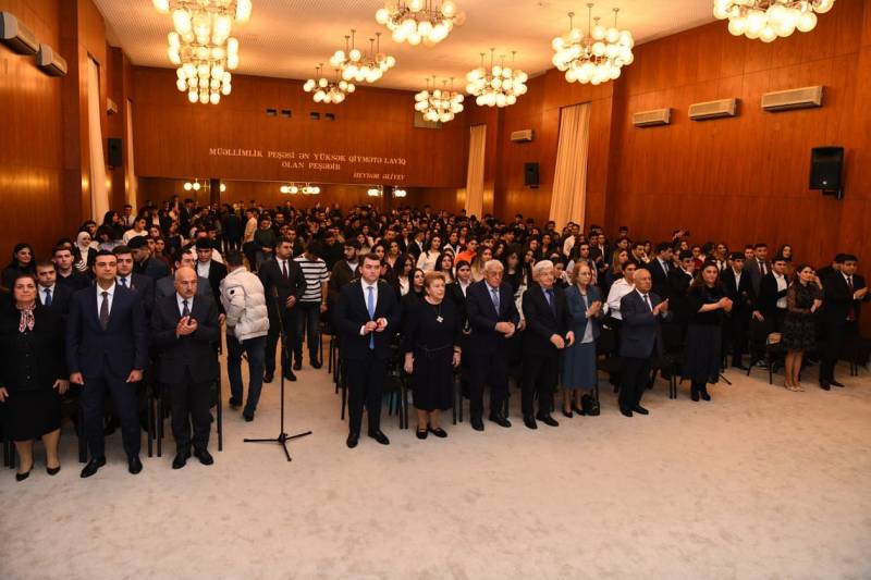 ADNSU-da “Gəncliyin formalaşmasında milli-mənəvi dəyərlərin rolu” mövzusunda tədbir - FOTOLAR