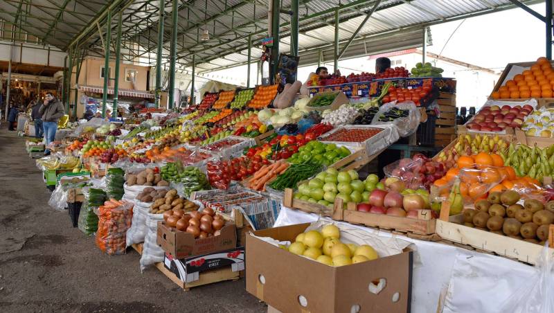 Bayram günlərində bazarlarda vəziyyət necədir? 